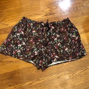 Loft flowy drawstring shorts size Large